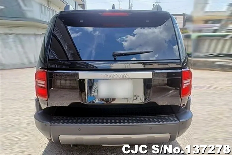 Toyota Land Cruiser 250 in Black for Sale Image 5