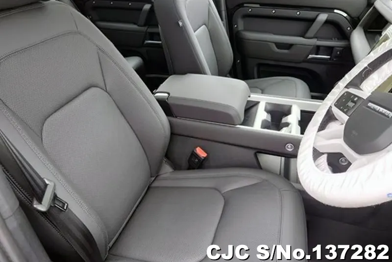 Land Rover Defender in Black for Sale Image 6