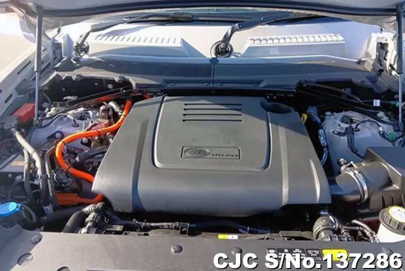Land Rover Defender in Gray for Sale Image 20