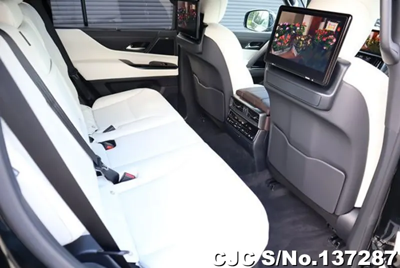 Lexus LX700H in Black for Sale Image 13