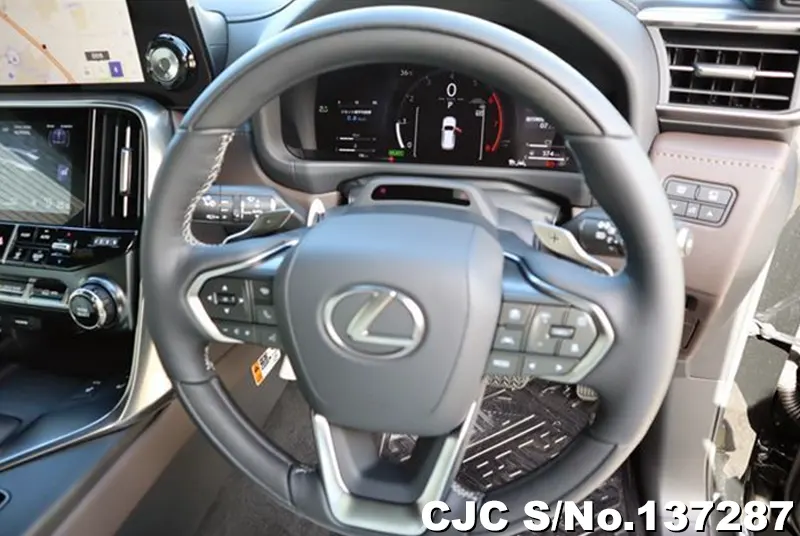 Lexus LX700H in Black for Sale Image 18