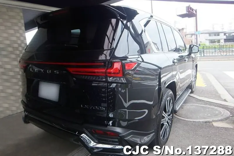 Lexus LX700H in Black for Sale Image 2