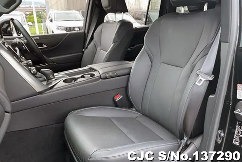 Lexus LX700H in Black for Sale Image 4