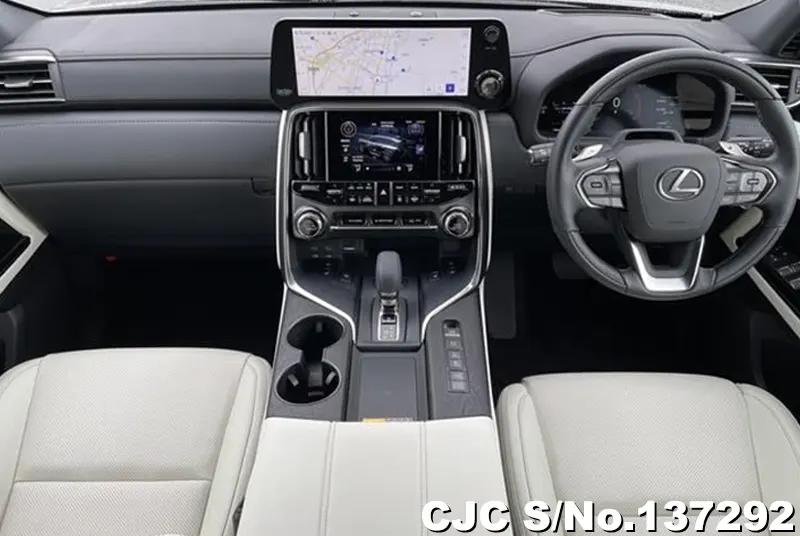 Lexus LX700H in Gray for Sale Image 6