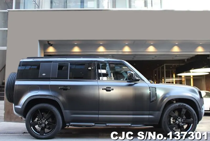 Land Rover Defender in Black for Sale Image 6