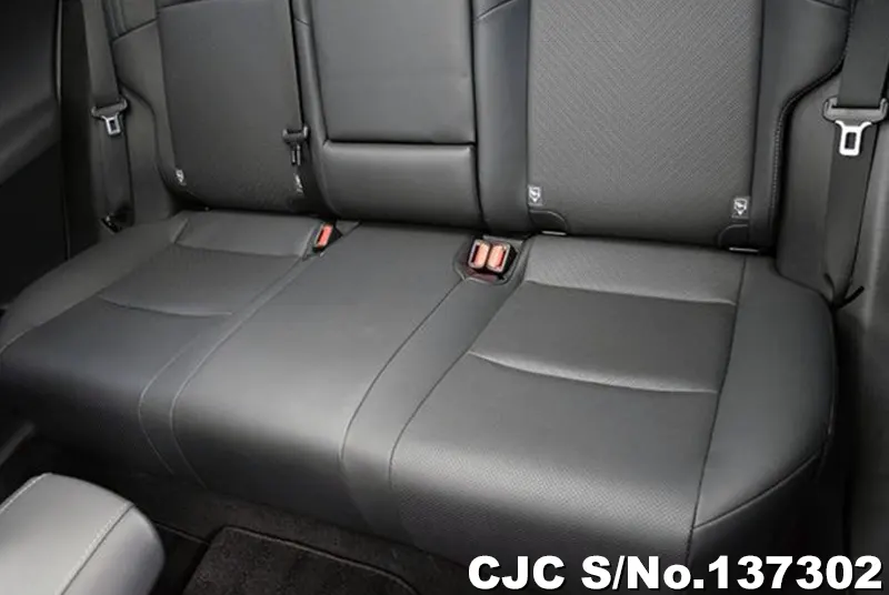 Toyota Harrier in Black for Sale Image 7