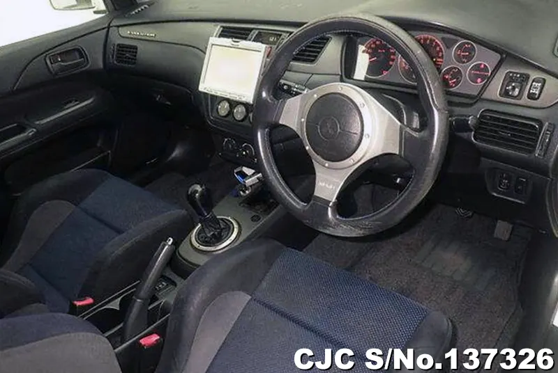 Mitsubishi Lancer in White for Sale Image 2
