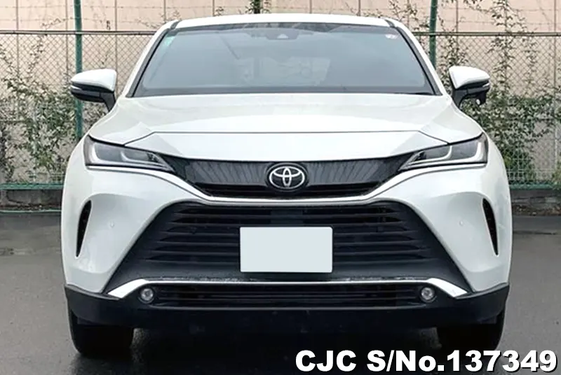 Toyota Harrier in White for Sale Image 2
