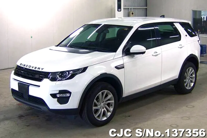 Land Rover Discovery in White for Sale Image 3