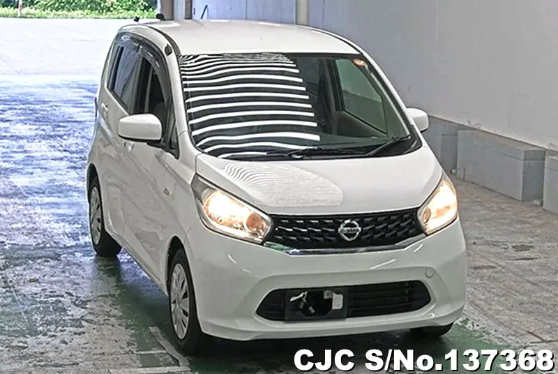 Nissan / Dayz 2013