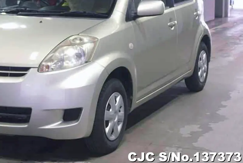 Toyota Passo in Yellow for Sale Image 3