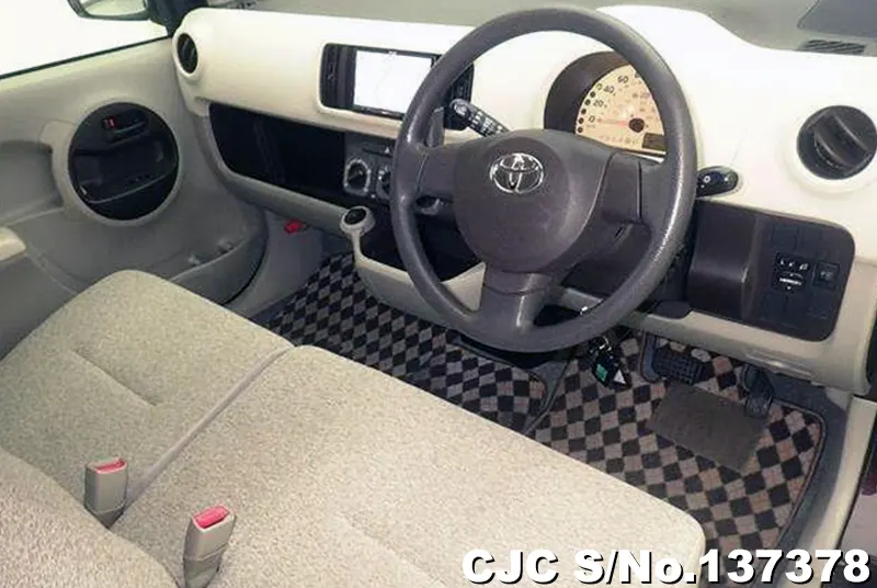 Toyota Passo in Tea for Sale Image 2