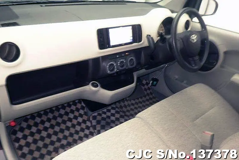 Toyota Passo in Tea for Sale Image 3