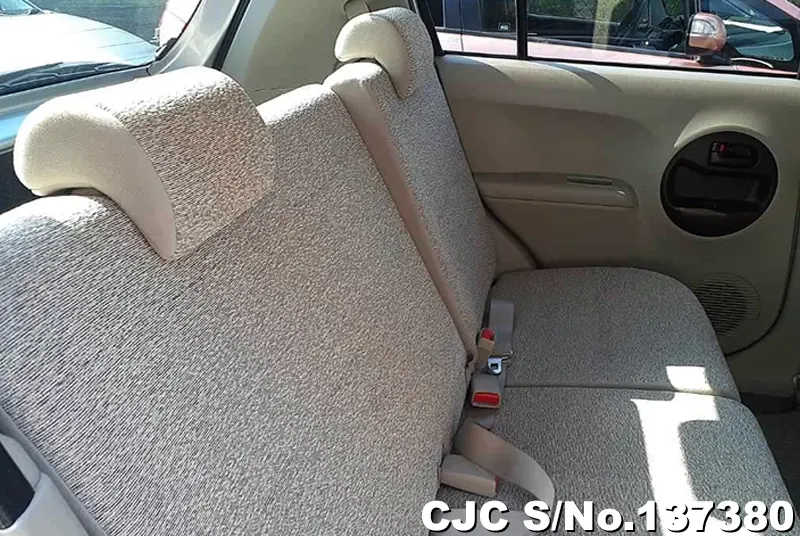Toyota Passo in Silver for Sale Image 4