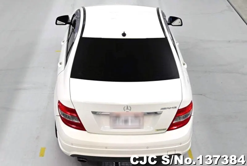 Mercedes Benz C Class in White for Sale Image 5