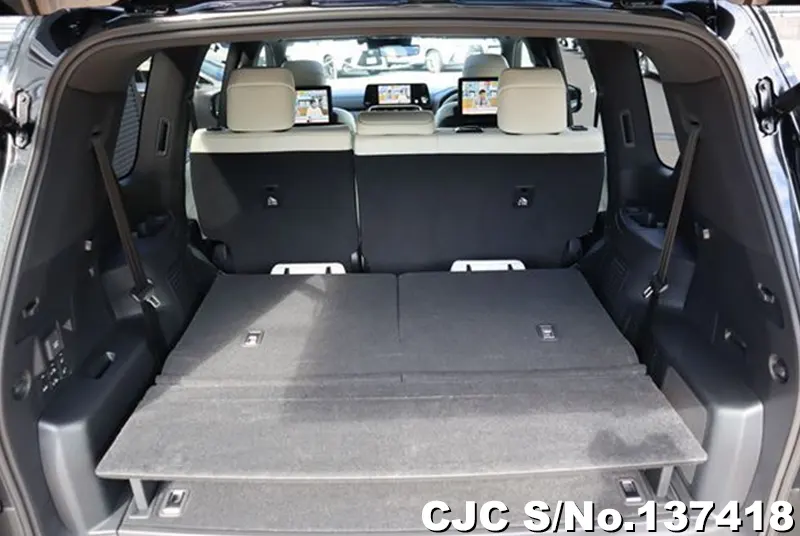 Lexus LX700H in Black for Sale Image 7
