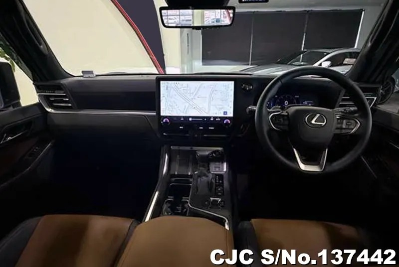 Lexus GX 550 in Pearl for Sale Image 8