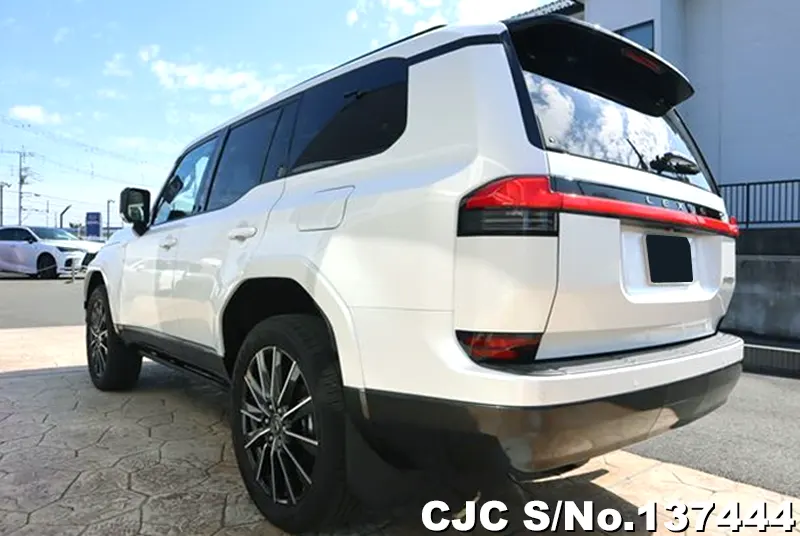 Lexus GX 550 in Pearl for Sale Image 1