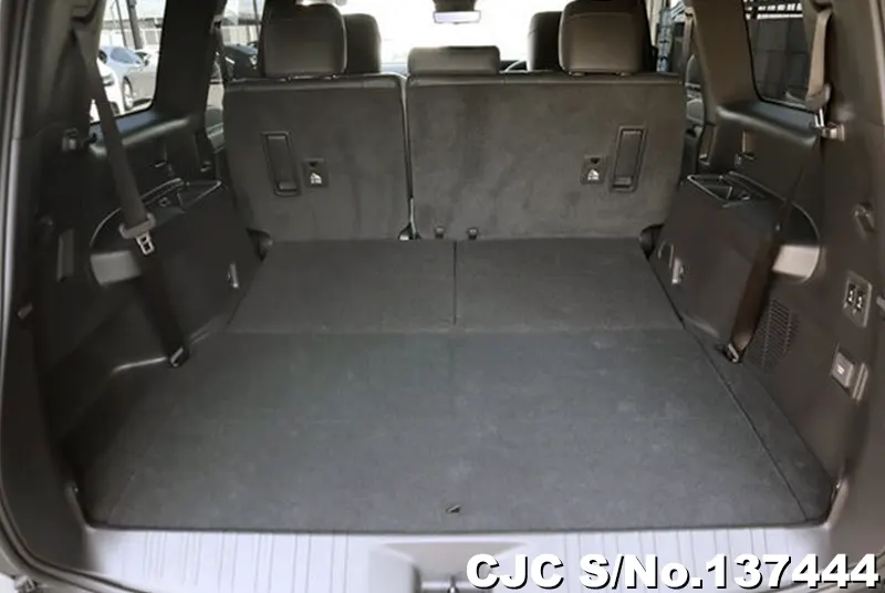 Lexus GX 550 in Pearl for Sale Image 5