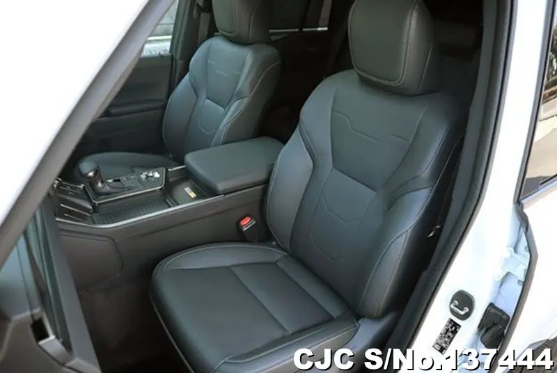 Lexus GX 550 in Pearl for Sale Image 7