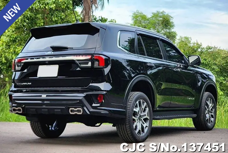 Ford Everest in Black for Sale Image 2