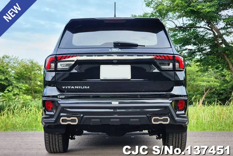 Ford Everest in Black for Sale Image 5