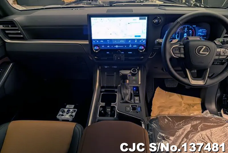 Lexus GX 550 in Black for Sale Image 9