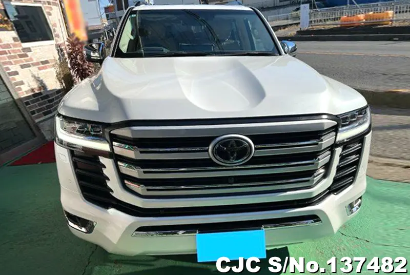Toyota Land Cruiser in Pearl for Sale Image 1