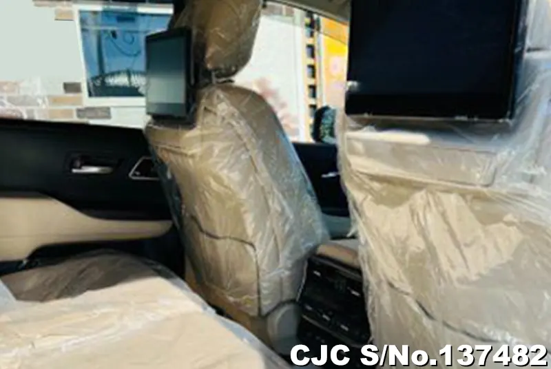Toyota Land Cruiser in Pearl for Sale Image 7