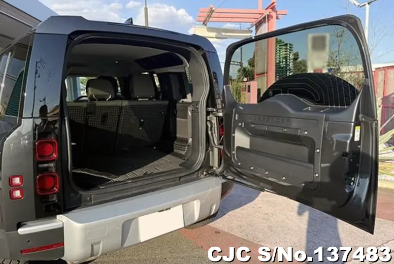 Land Rover Defender in Gray for Sale Image 3
