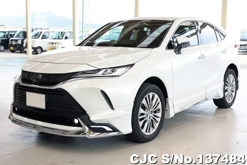 Toyota Harrier in White for Sale Image 3