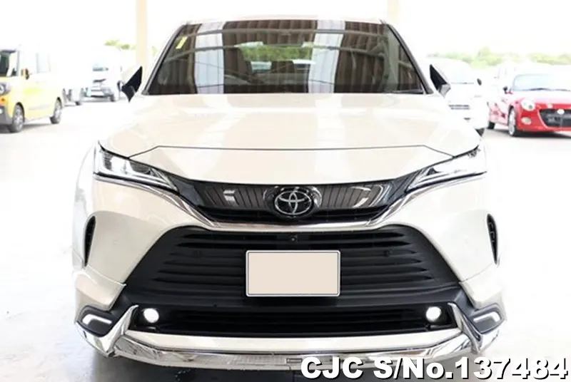 Toyota Harrier in White for Sale Image 4
