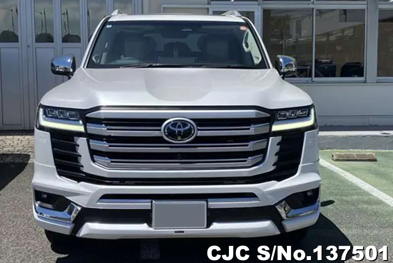 Toyota Land Cruiser in Pearl for Sale Image 4