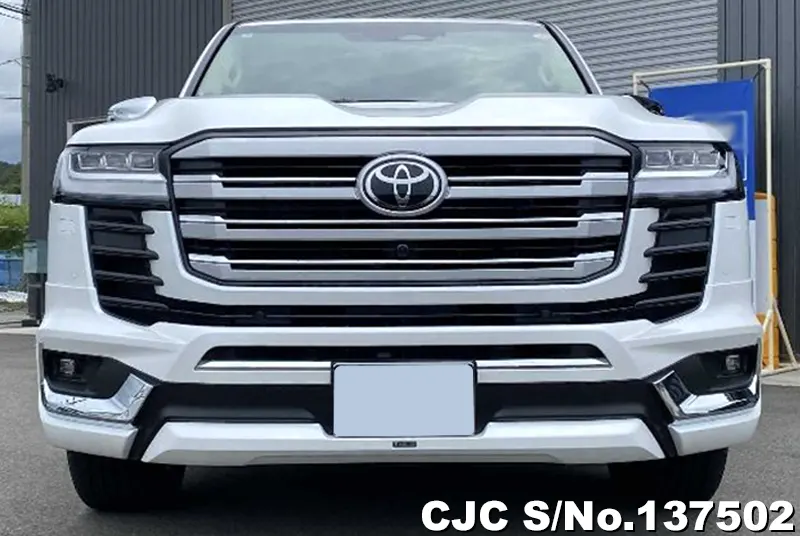 Toyota Land Cruiser in Pearl for Sale Image 3