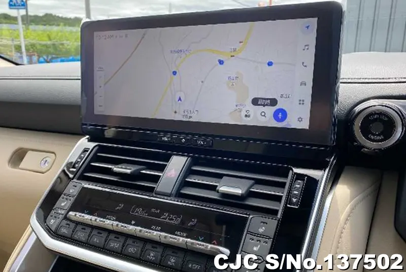 Toyota Land Cruiser in Pearl for Sale Image 11