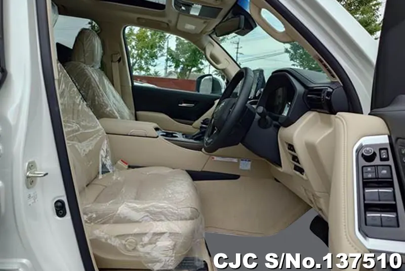 Toyota Land Cruiser in Pearl for Sale Image 5
