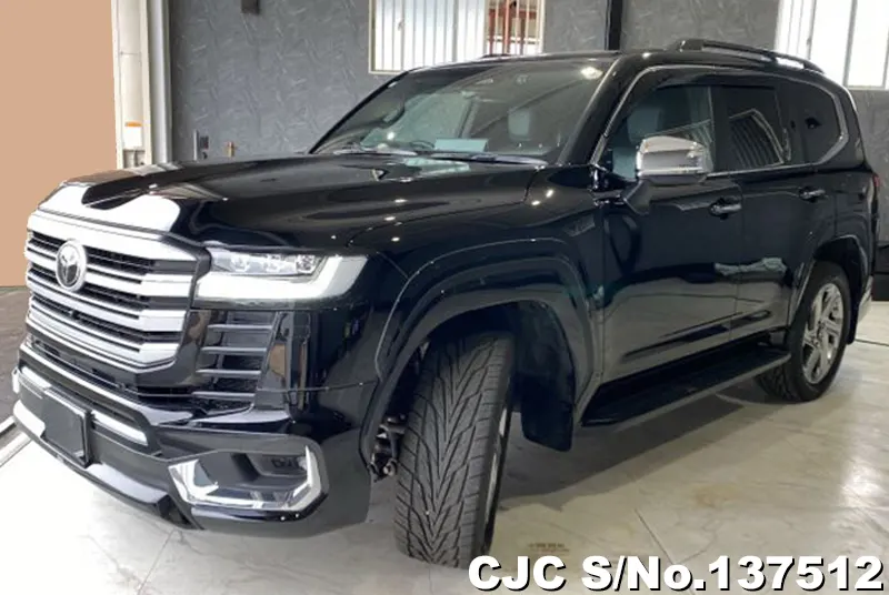 Toyota Land Cruiser in Black for Sale Image 3