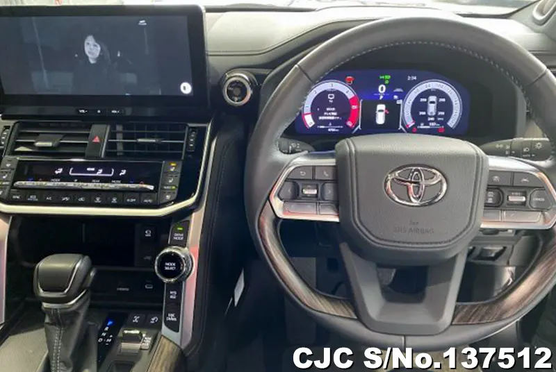 Toyota Land Cruiser in Black for Sale Image 9