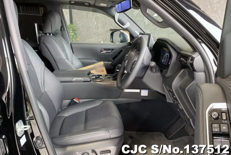 Toyota Land Cruiser in Black for Sale Image 10