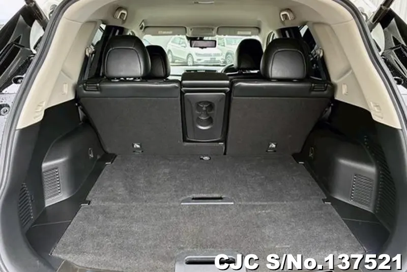 Nissan X-Trail in Pearl for Sale Image 8