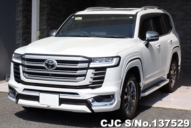 Toyota Land Cruiser in Pearl for Sale Image 3