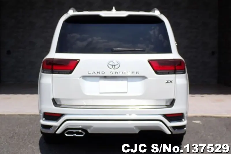 Toyota Land Cruiser in Pearl for Sale Image 5