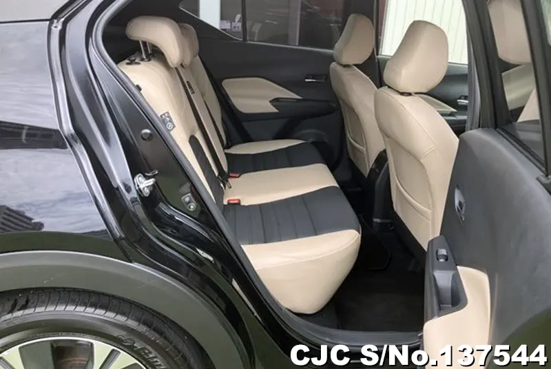 Nissan Kicks in Black for Sale Image 11