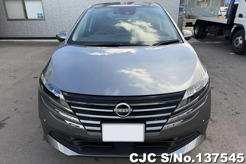 Nissan Note in Gun Metallic for Sale Image 4