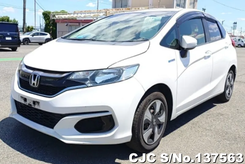 Honda Fit in White for Sale Image 3
