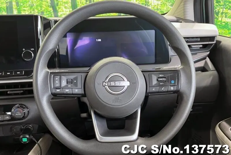 Nissan Note in Green for Sale Image 10