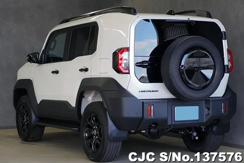 Toyota Land Cruiser FJ in Pearl for Sale Image 1