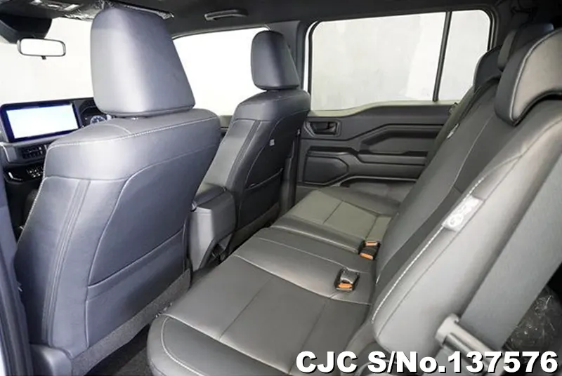 Toyota Land Cruiser FJ in Pearl for Sale Image 13