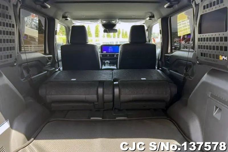 Toyota Land Cruiser FJ in Pearl for Sale Image 8