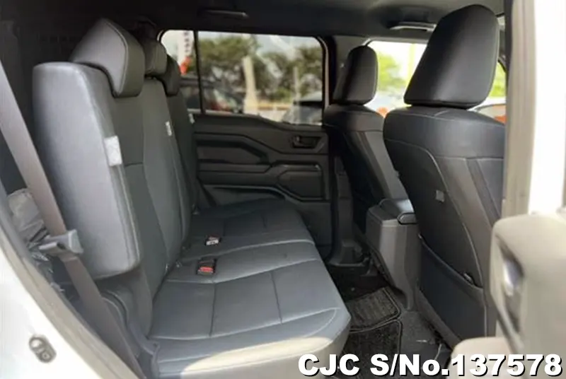 Toyota Land Cruiser FJ in Pearl for Sale Image 12